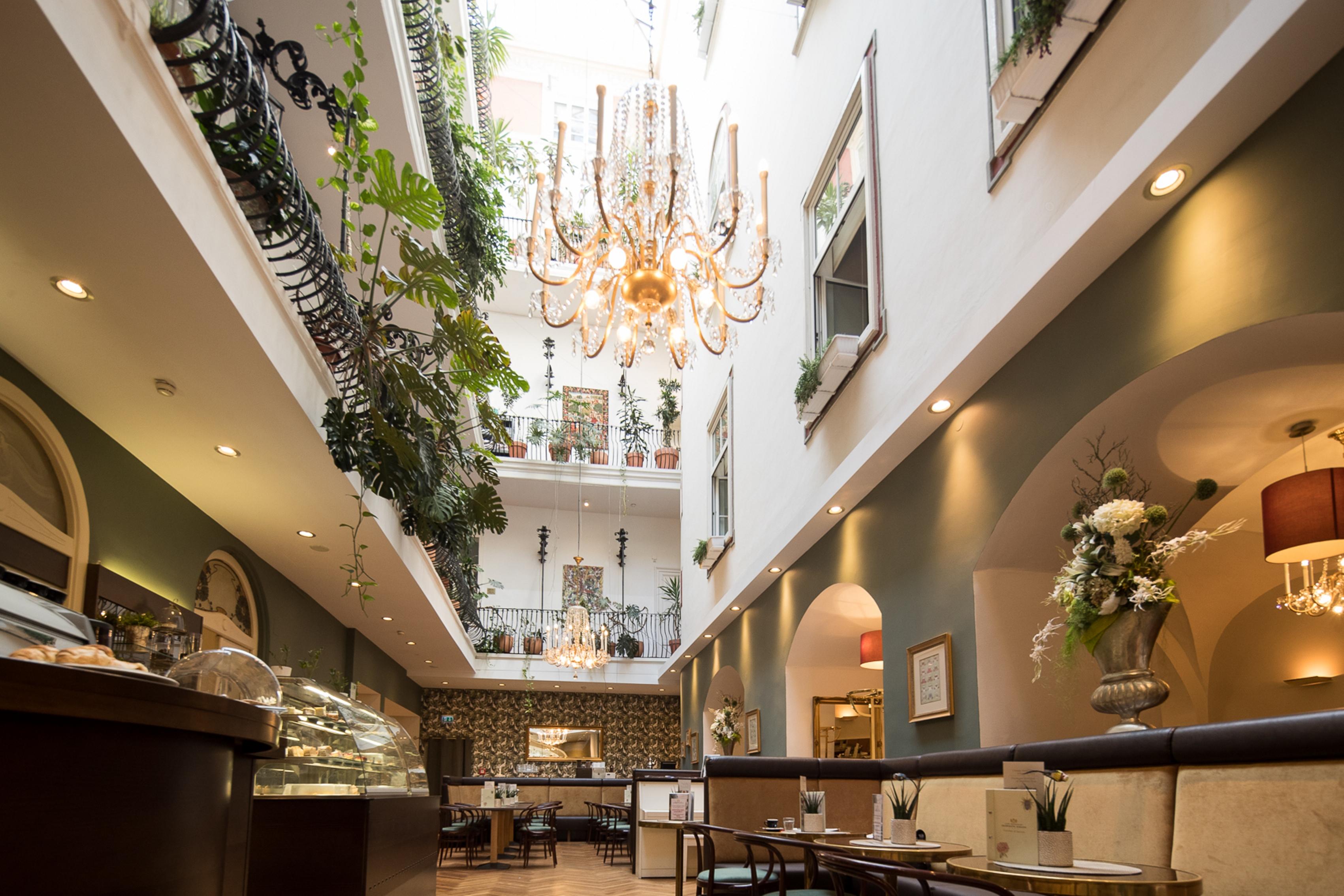 Palais-hotel Erzherzog Johann 4*